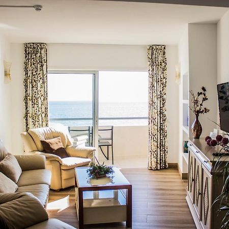 Beachfront Apartment In Fuengirola With Sea Views Exteriör bild