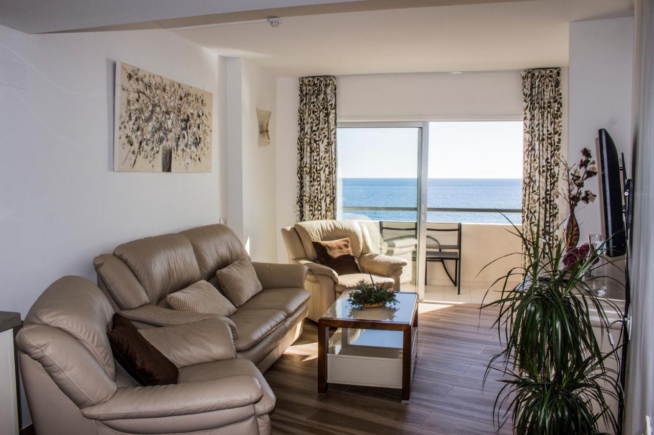 Beachfront Apartment In Fuengirola With Sea Views Exteriör bild